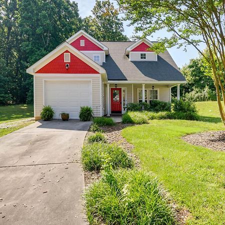 Charlotte Home About 9 Mi To Bank Of America Stadium! Екстериор снимка